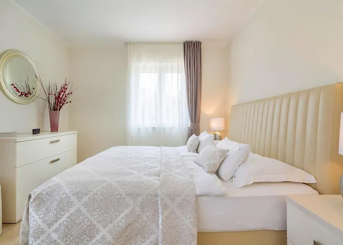 Villa Luxury Mande *