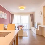 Konukevi Luxury Mande Malinska