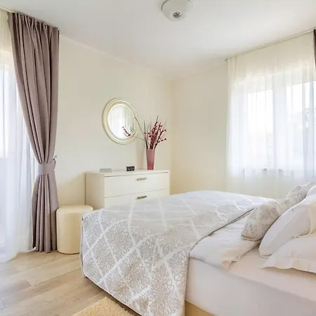 Gostinjska kuća Luxury Mande 5*