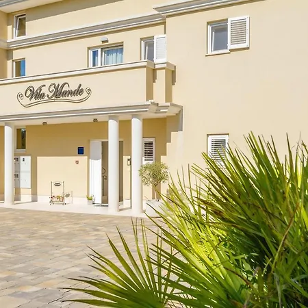 Villa Luxury Mande