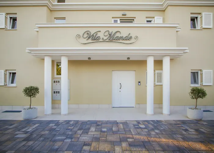 Luxury Mande Villa
