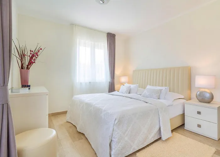 Luxury Mande Malinska