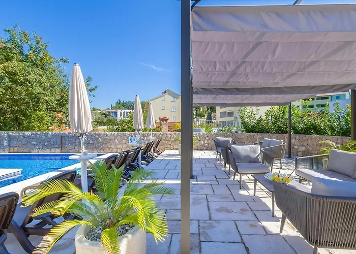 Villa Luxury Mande *