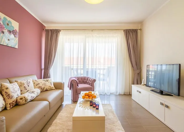 Luxury Mande Villa
