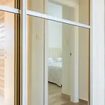 ゲストハウス Luxury Mande